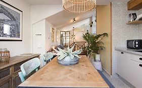 Cathedral Cozy Penthouse
